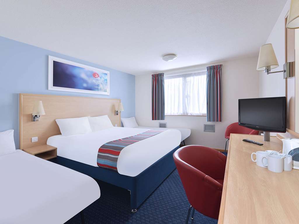 Travelodge Ashford Ashford  Room photo